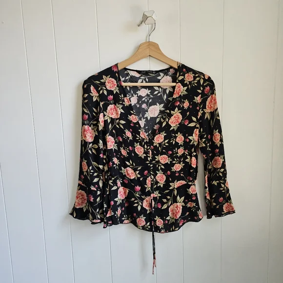 ZARA Floral Sinch Front Top - Picture 10 of 10